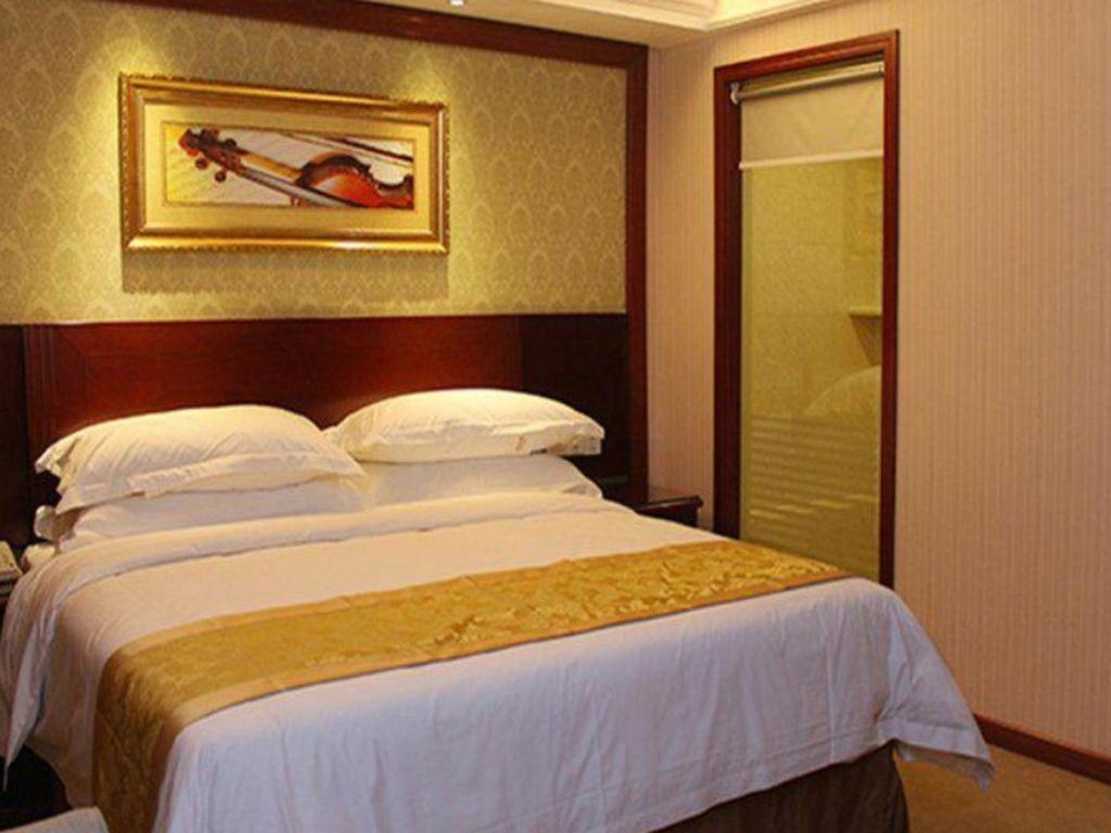 Yichang Vienna Hotel Wanda Branch Exterior foto