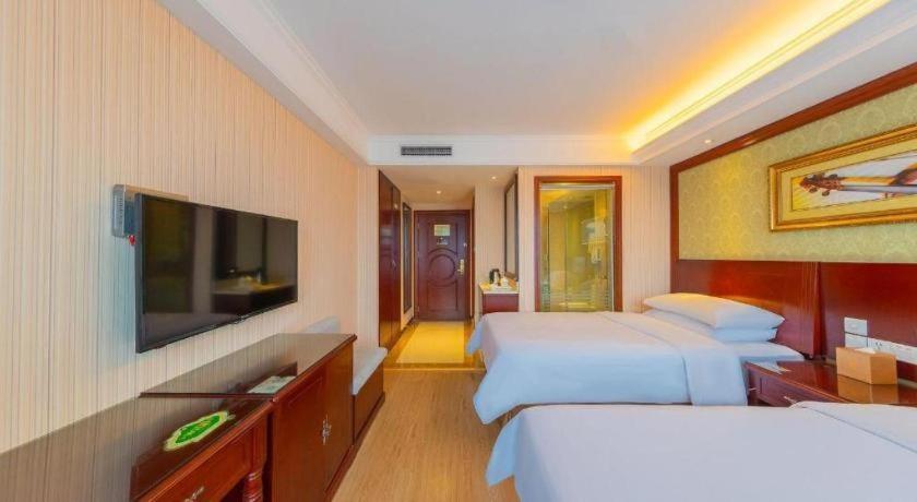 Yichang Vienna Hotel Wanda Branch Exterior foto